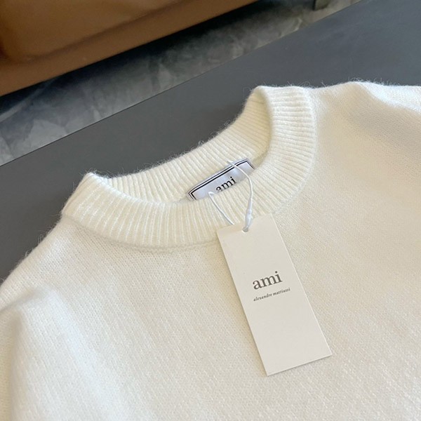すぐ届 アミ パリス AMI DE COEUR クルーネック セーター 偽物 aml69527通販
