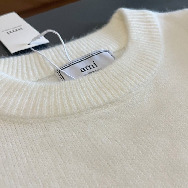 すぐ届 アミ パリス AMI DE COEUR クルーネック セーター 偽物 aml69527激安送料無料