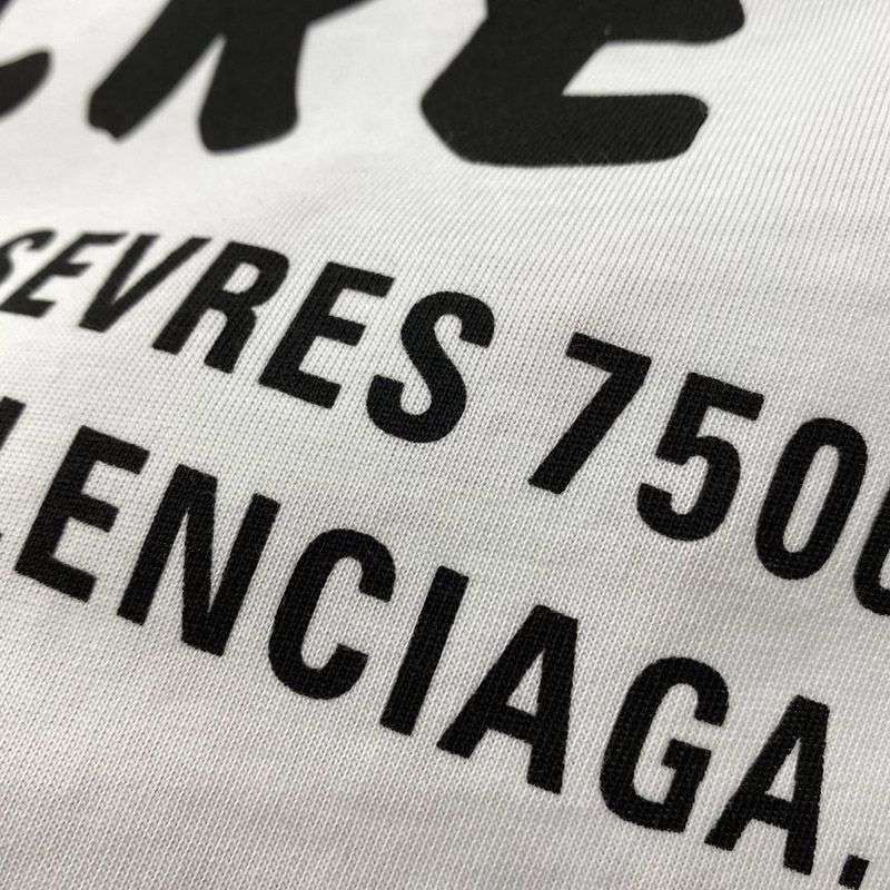 大人気！バレンシアガ CREWロゴ Tシャツ 偽物 ホワイト baa41967代引きを販売