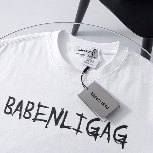 n級品 おすすめバレンシアガ メンズ LOGO ミディアムフィット Tシャツ スーパーコピー bac71279人気