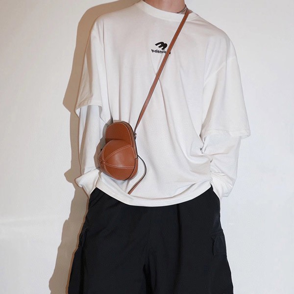 新作 バレンシアガ 偽物 SPORTY B DOUBLE SLEEVES Tシャツ 2色 baf47498通販