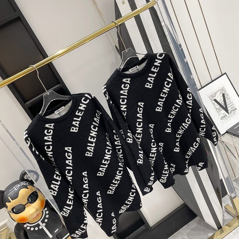 完売必至バレンシアガ スーパーコピー Allover Logo セーター ニットウェア ブラック baf75877通販