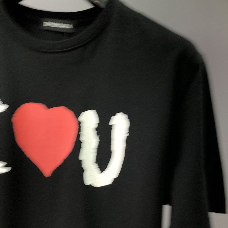 世界中で大人気♪バレンシアガ I LOVE U Tシャツ 偽物 ブラック baf87726人気