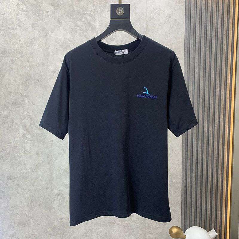 春もの新作バレンシアガ コピー クルーネックロゴ Tシャツ ブラック bah20545通販