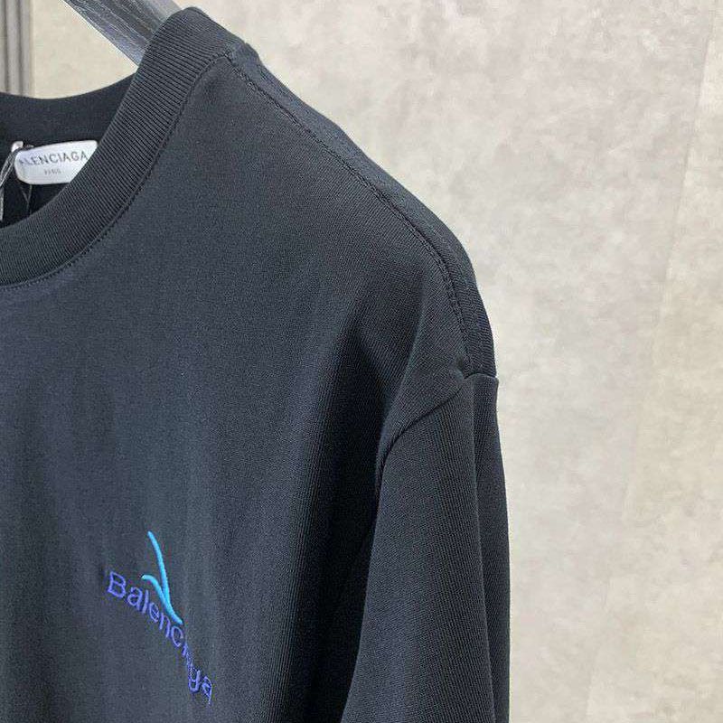 春もの新作バレンシアガ コピー クルーネックロゴ Tシャツ ブラック bah20545人気