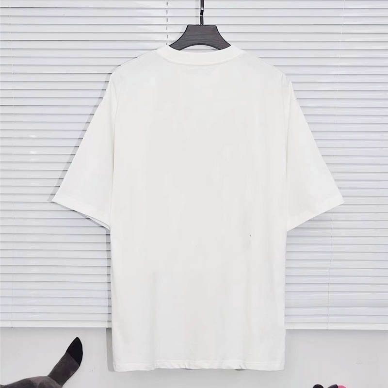 人気急上昇バレンシアガ コピー ネックラインにプリントロゴ Tシャツ baj43540激安送料無料