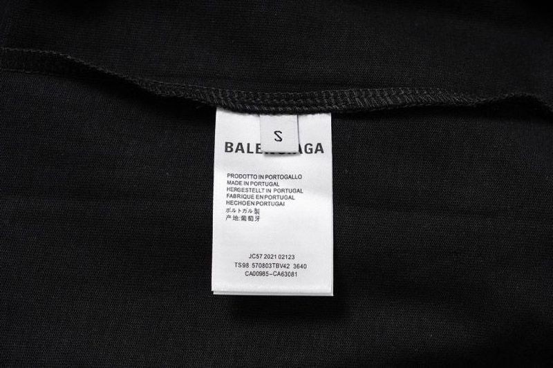 大人気!!新色バレンシアガ 偽物 スマイリープリント Tシャツ bak84645人気