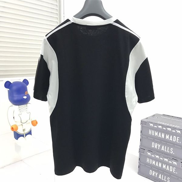 完売必至  バレンシアガ ロゴ ミディアムフィット コピー Tシャツ bal16034通販