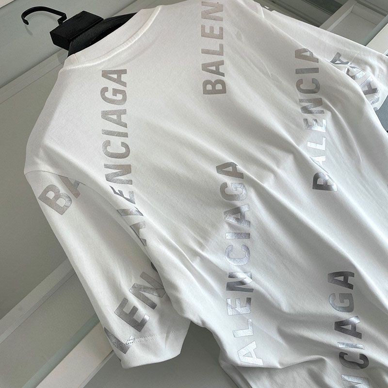 大人気！バレンシアガ●ALLOVER SPORTY LOGO フィット Tシャツ 偽物 bal23559最高級