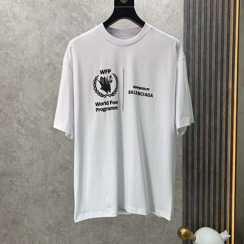 ☆超人気☆バレンシアガ  コピー WFP ミディアム Tシャツ ホワイト bal55512激安送料無料
