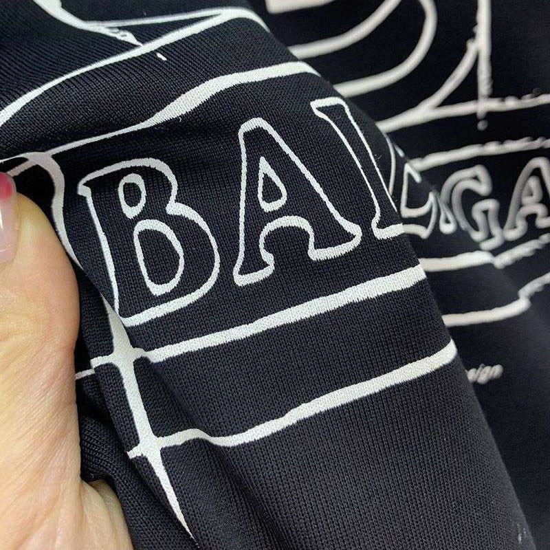 大人気!!新色バレンシアガ クルーネック Tシャツ 偽物 BB ban29434代引きを販売