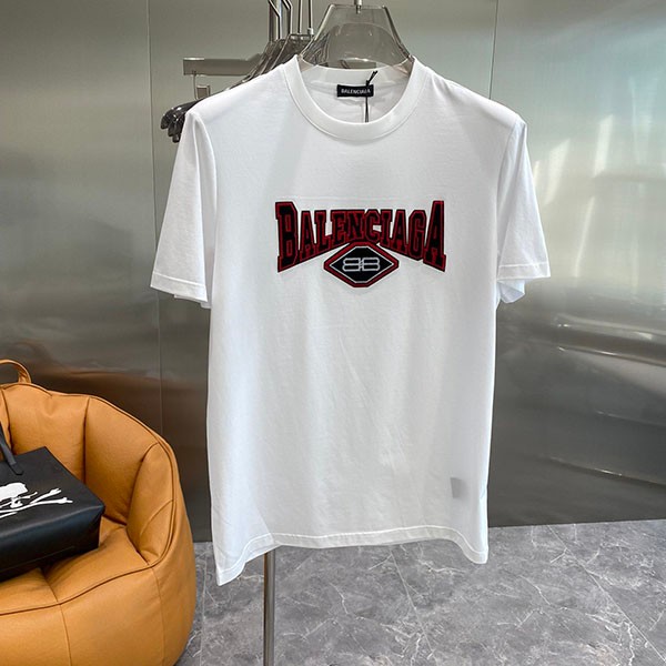 バレンシアガ 偽物 オーバーサイズ ロゴ Tシャツ bap37747通販