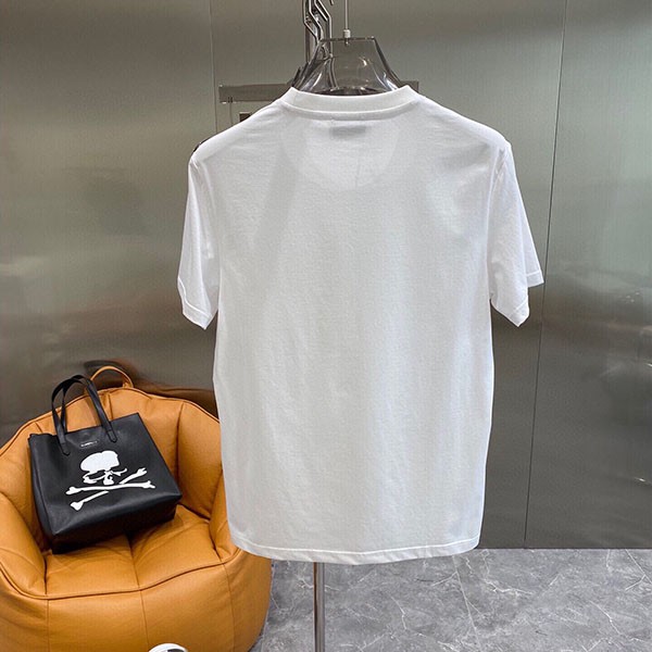 バレンシアガ 偽物 オーバーサイズ ロゴ Tシャツ bap37747代引きを販売