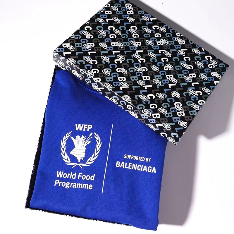 欲しい♡超限定♪バレンシアガ スーパーコピー WFP フーディ ブルー パーカー bap42067通販