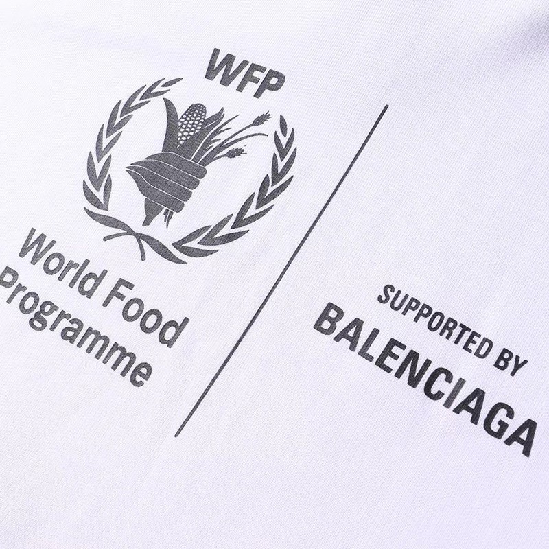 送料込★バレンシアガ スーパーコピー WFP フーディ ホワイト パーカー baq62728激安送料無料