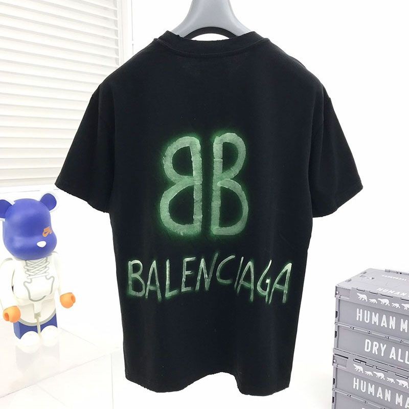 完売必至バレンシアガ BB Pixel ミディアムフィット コピー Tシャツ baq65636通販
