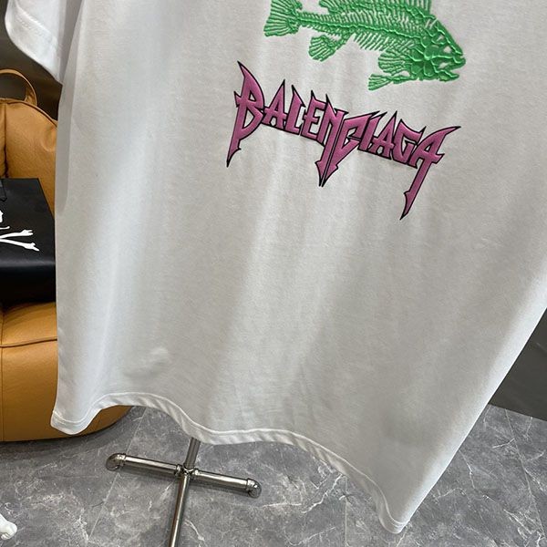 おすすめバレンシアガ 偽物 プリント ロゴ Tシャツ baq79441激安送料無料