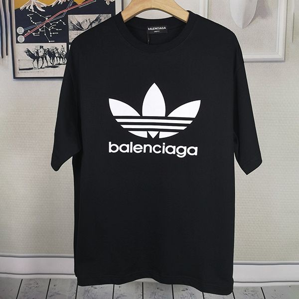 人気No1バレンシアガ アディダス 偽物 Tシャツ メンズ 2色 bar57901激安送料無料
