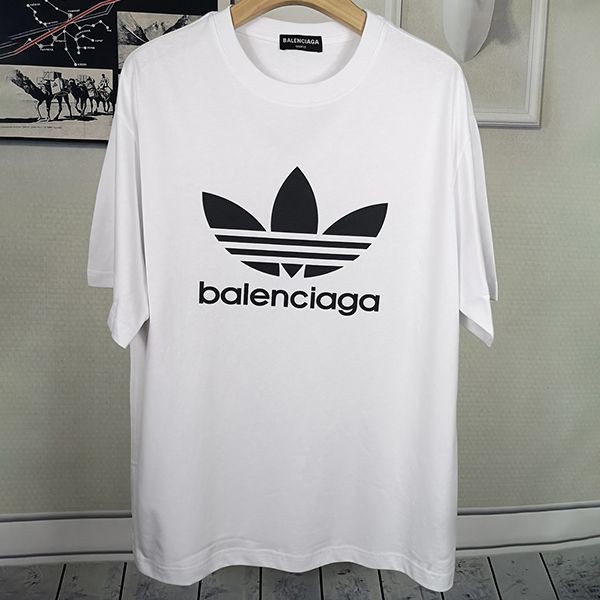 人気No1バレンシアガ アディダス 偽物 Tシャツ メンズ 2色 bar57901人気