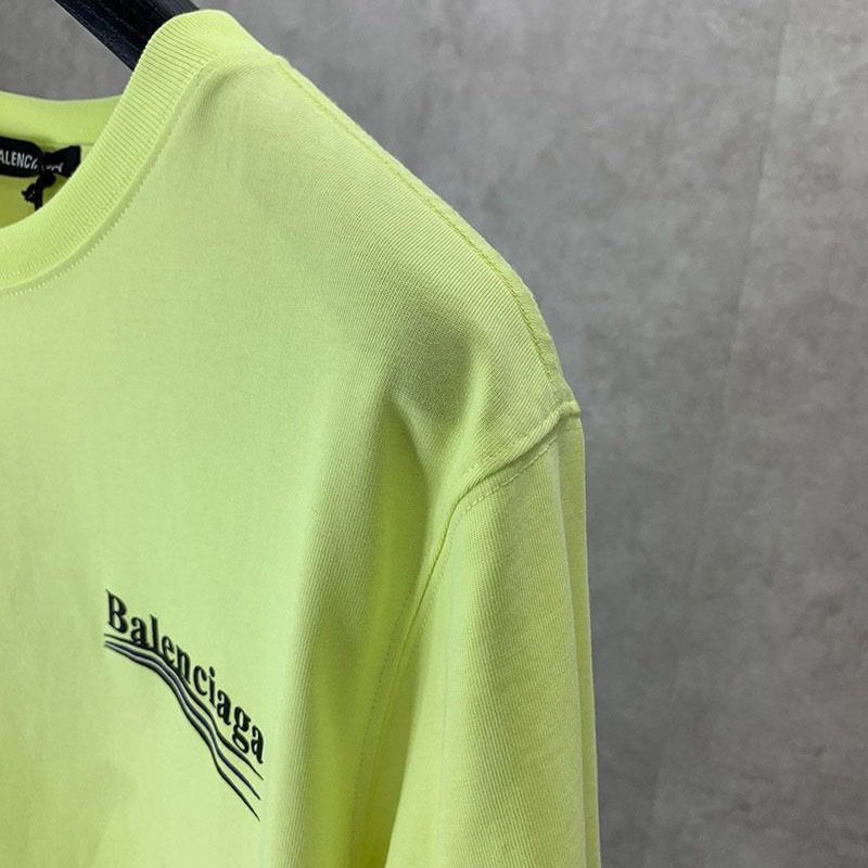累積売上総額第１位！バレンシアガ スーパーコピー POLITICAL CAMPAIGN REGULAR FIT Tシャツ bar75756人気