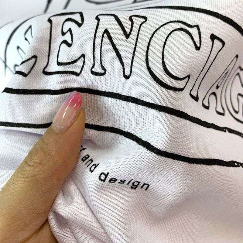 超話題!バレンシアガ クルーネック Tシャツ コピー BB bas01583代引きを販売