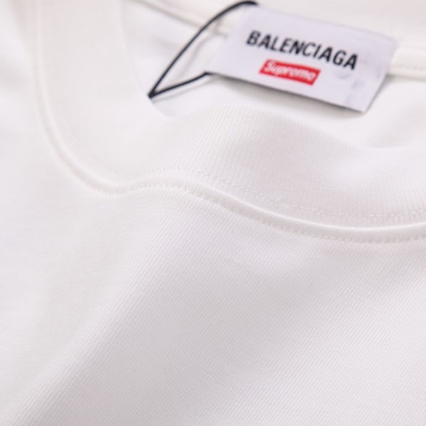 バレンシアガ シュプリーム 偽物 ロゴ Tシャツ bas49919高い品質