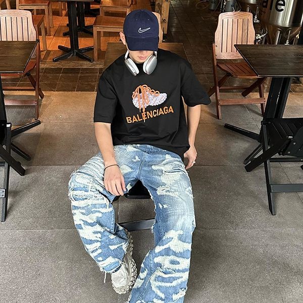 早い者勝ち♡バレンシアガ  ロゴ Tシャツ 偽物 ユニセックス bas92437激安送料無料