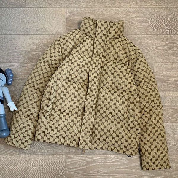 高級ブランド バレンシアガ x グッチ ハッカー 偽物 ダウンジャケット bau61171通販