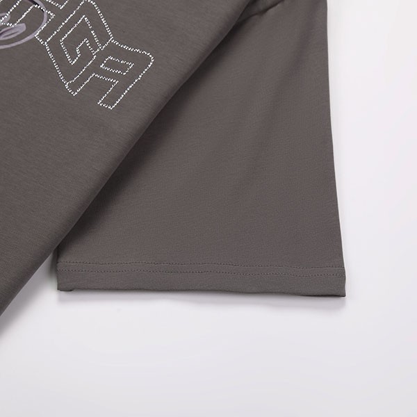 バレンシアガ シュプリーム コラボ コピー ロゴ Tシャツ bau82062代引きを販売