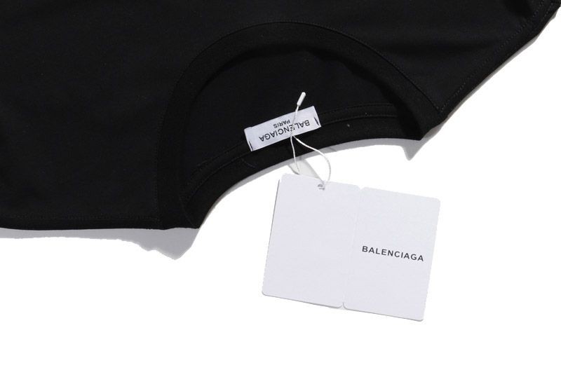 人気No1バレンシアガ エイリアンモチーフ Tシャツ 偽物 2色 bav76464N級品