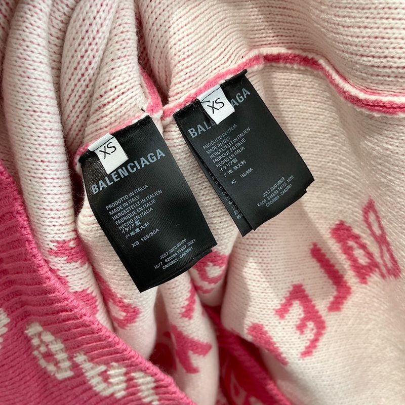 争奪戦バレンシアガ 偽物 Allover Logo セーター ニットウェア ピンク bav83740品質保証