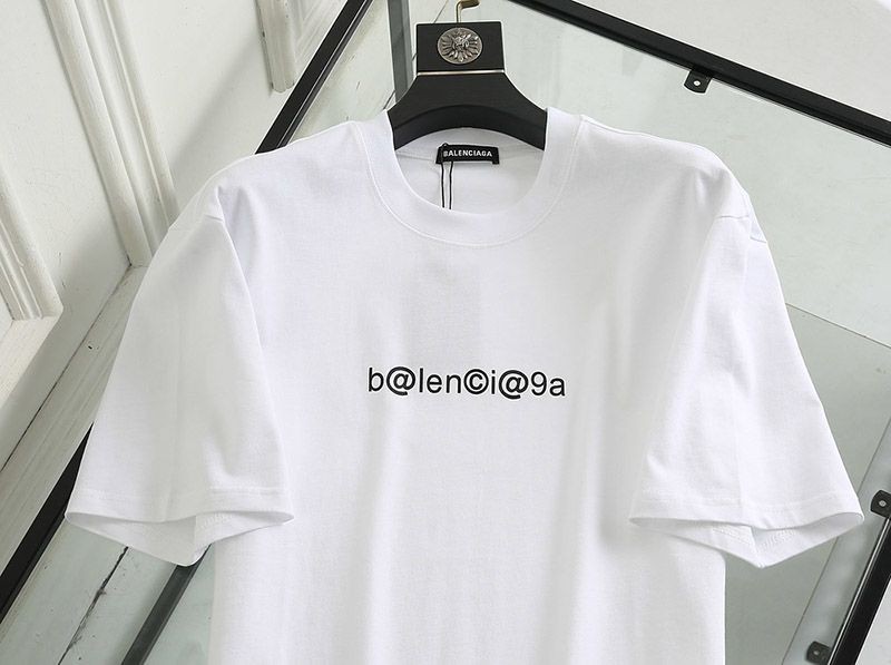 希少色バレンシアガ コピー メールボックスモノグラムプリント Tシャツ ホワイト bax56388高い品質
