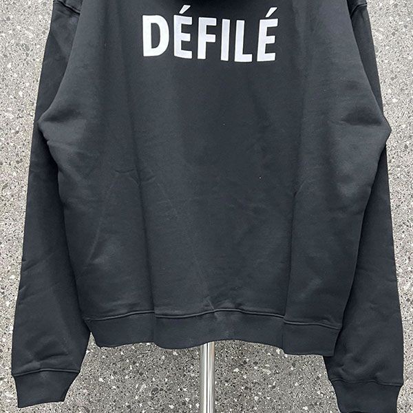 n級品 おすすめ バレンシアガ  DEFILE パーカー フーディ コピー baz45632代引きを販売
