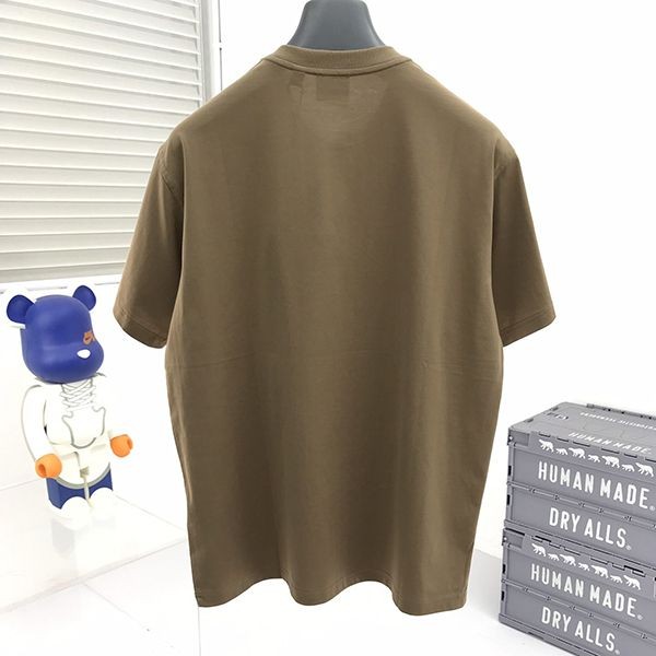 日本未入荷バーバリー ラベルアップリケ コットン Tシャツ コピー 80571211通販