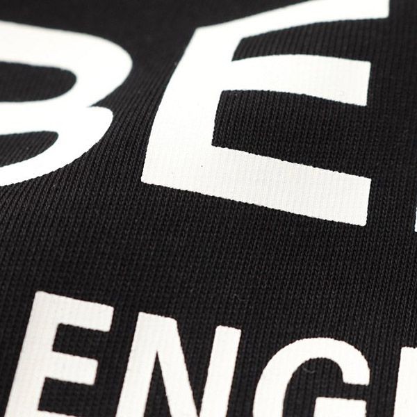 定番バーバリー Tシャツ スーパーコピー クルーネック 半袖 ロゴ Bad19467代引きを販売