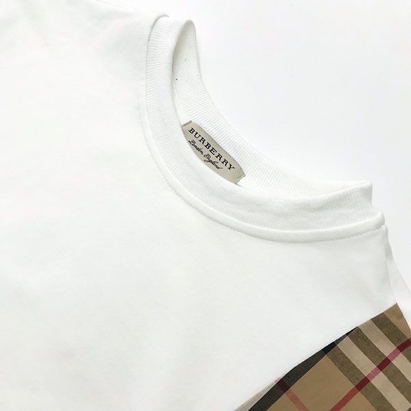 日本未入荷【バーバリー 】ポケットディテール オーバーサイズTシャツ 偽物 Bae56125激安送料無料