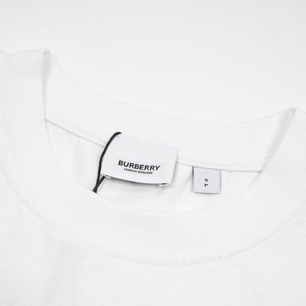 春もの新作バーバリー コピー Tシャツ クルーネック 半袖 ロゴ Bah50424人気
