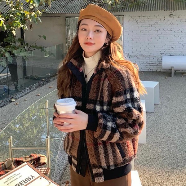 《大人気》バーバリー☆Brown チェック柄 カシミア Wool フリースジャケット コピー Bak84791代引きを販売