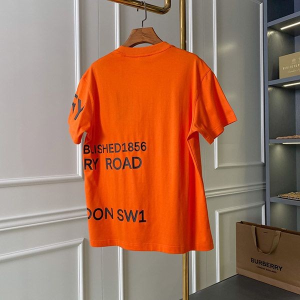 送料込バーバリー ホースフェリープリント Tシャツ 偽物 Bam60238通販