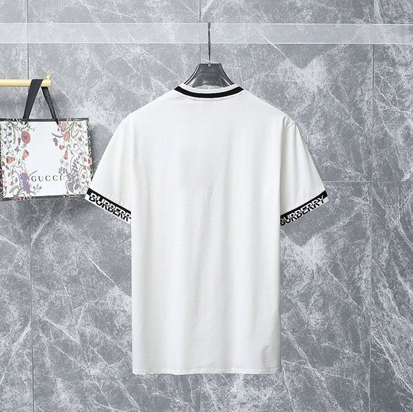 累積売上総額第１位！シュプリーム × バーバリー ボックスロゴ 偽物Tシャツ Bar68239通販