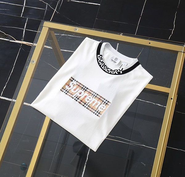 累積売上総額第１位！シュプリーム × バーバリー ボックスロゴ 偽物Tシャツ Bar68239激安送料無料