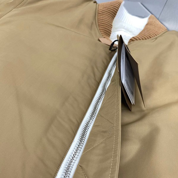 ☆超人気☆バーバリー ナイロン ボマージャケット コピー Baw06947品質保証