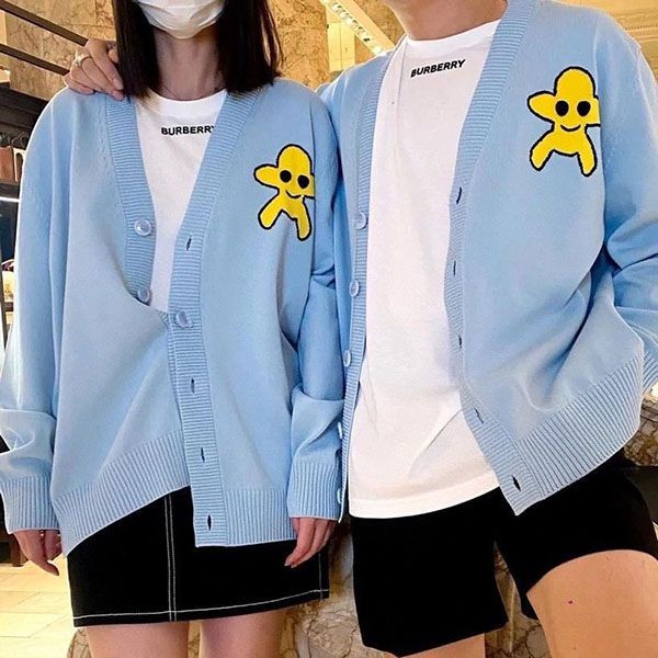 大人気！バーバリー モノグラムウールカシミアカーディガン Bax60724代引きを販売