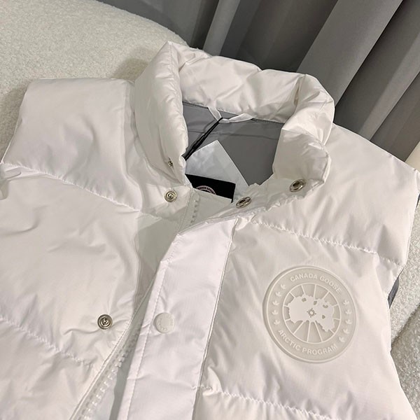 カナダグース コピー フリースタイルベスト Cad24889高い品質