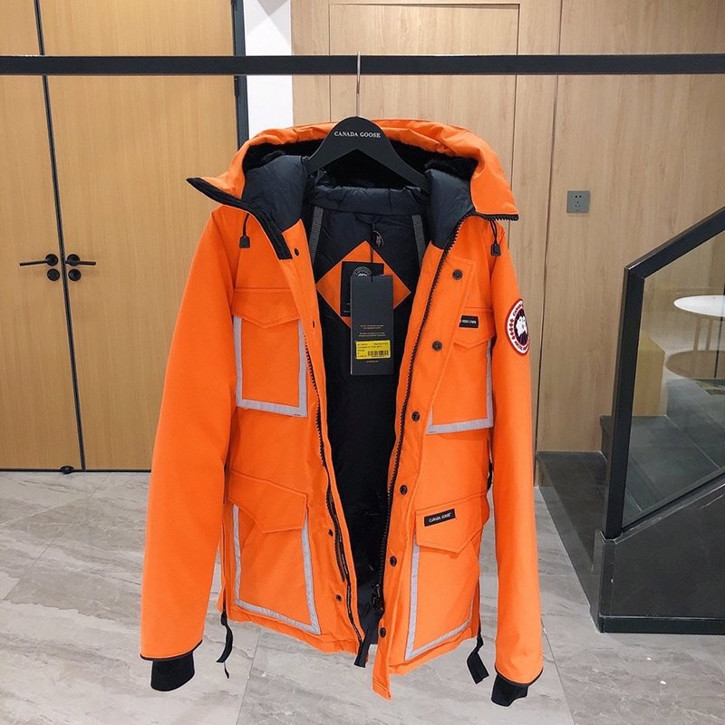 希少色 カナダグース × OvO コラボダウンジャケットが コピー Cah35396代引きを販売