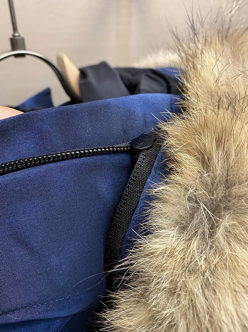 追跡付き発送 カナダグース＊EXPEDITION＊エクスペディション＊フュージョン 偽物 Caj12594品質保証