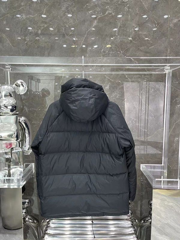 人気No1 カナダグース Cypress Jacket ダウンジャケット 偽物 Caj56529N級品