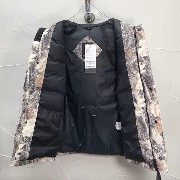超希少！OVO x カナダグース Terrain Parka ダウンジャケット コピー Cak49614激安送料無料