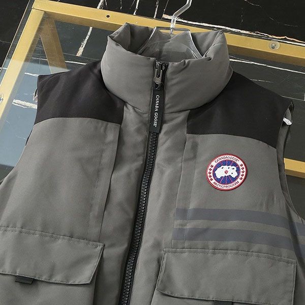 すぐ届く カナダグース フリースタイル ダウンベスト コピー Cao17934人気