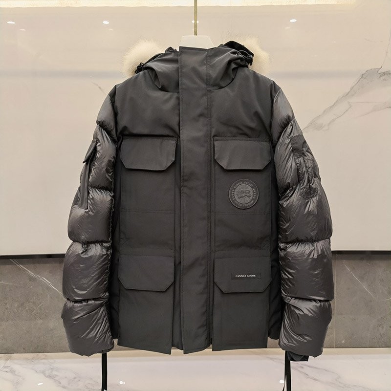 大人気！カナダグース 黒ワッペン MACCULLOCHダウンジャケット 偽物 Cao48924